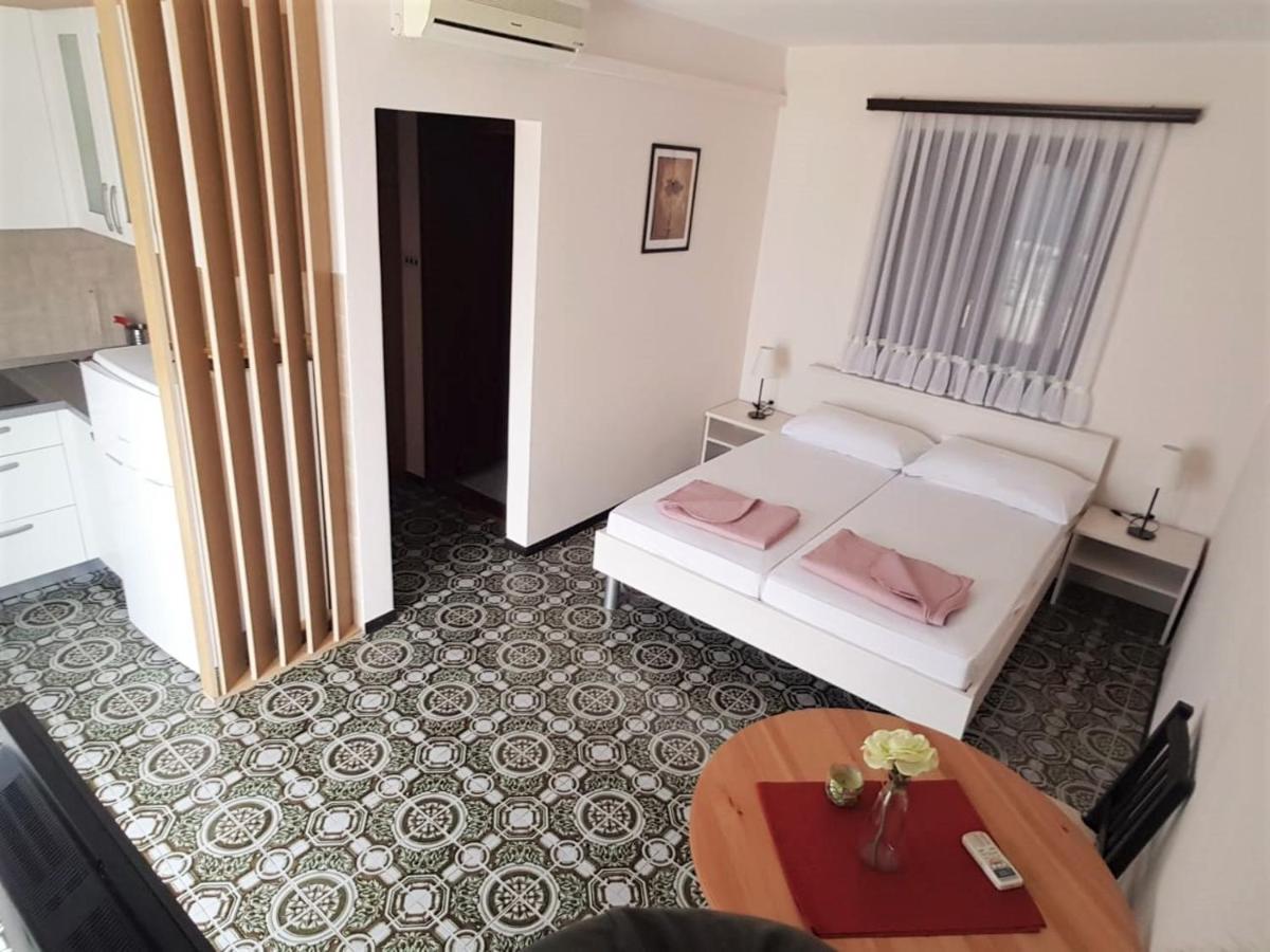 Apartments Marta روغوزنيكا المظهر الخارجي الصورة